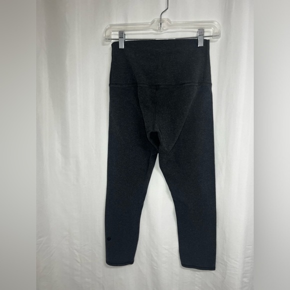 Lululemon Wunder Under Crop III
Heathered Black role down - Picture 5 of 6